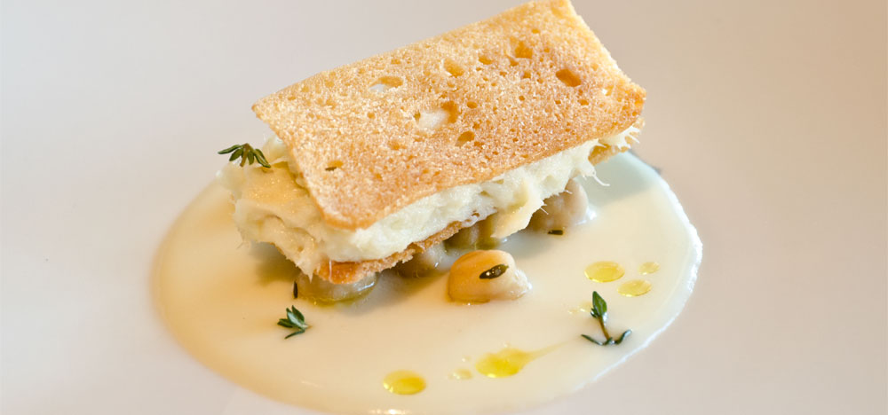 Merluzzo mantecato, crema di patate e ceci