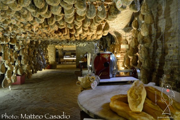 Cento Mani di Questa Terra - Edizione 2014 - l'invecchiamento dei culatelli