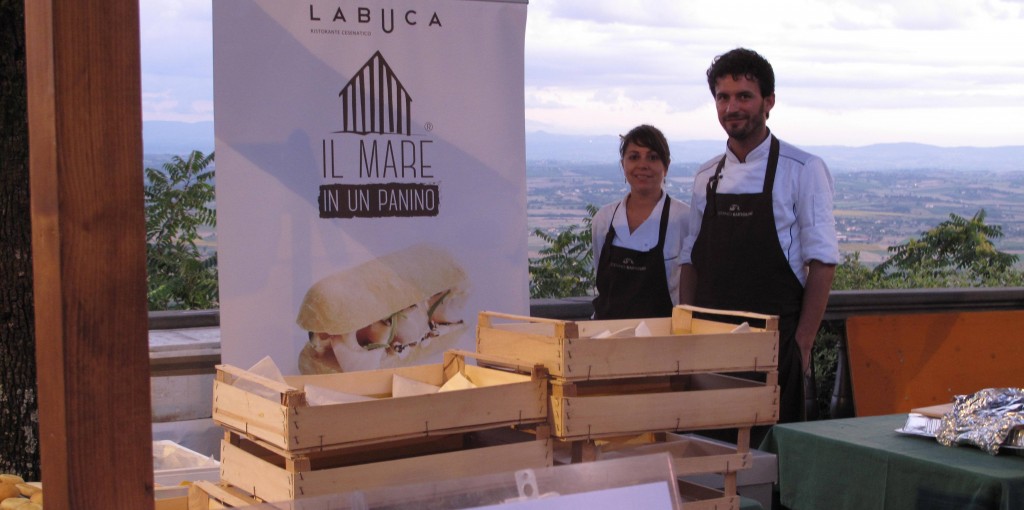 Il Mare in un Panino di Stefano Bartolini al Cortona Mix Festival 2014 - Lo stand