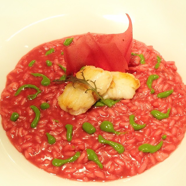 Risotto, rapa rossa, ossobuco di pescatrice e gremolada al prezzemolo